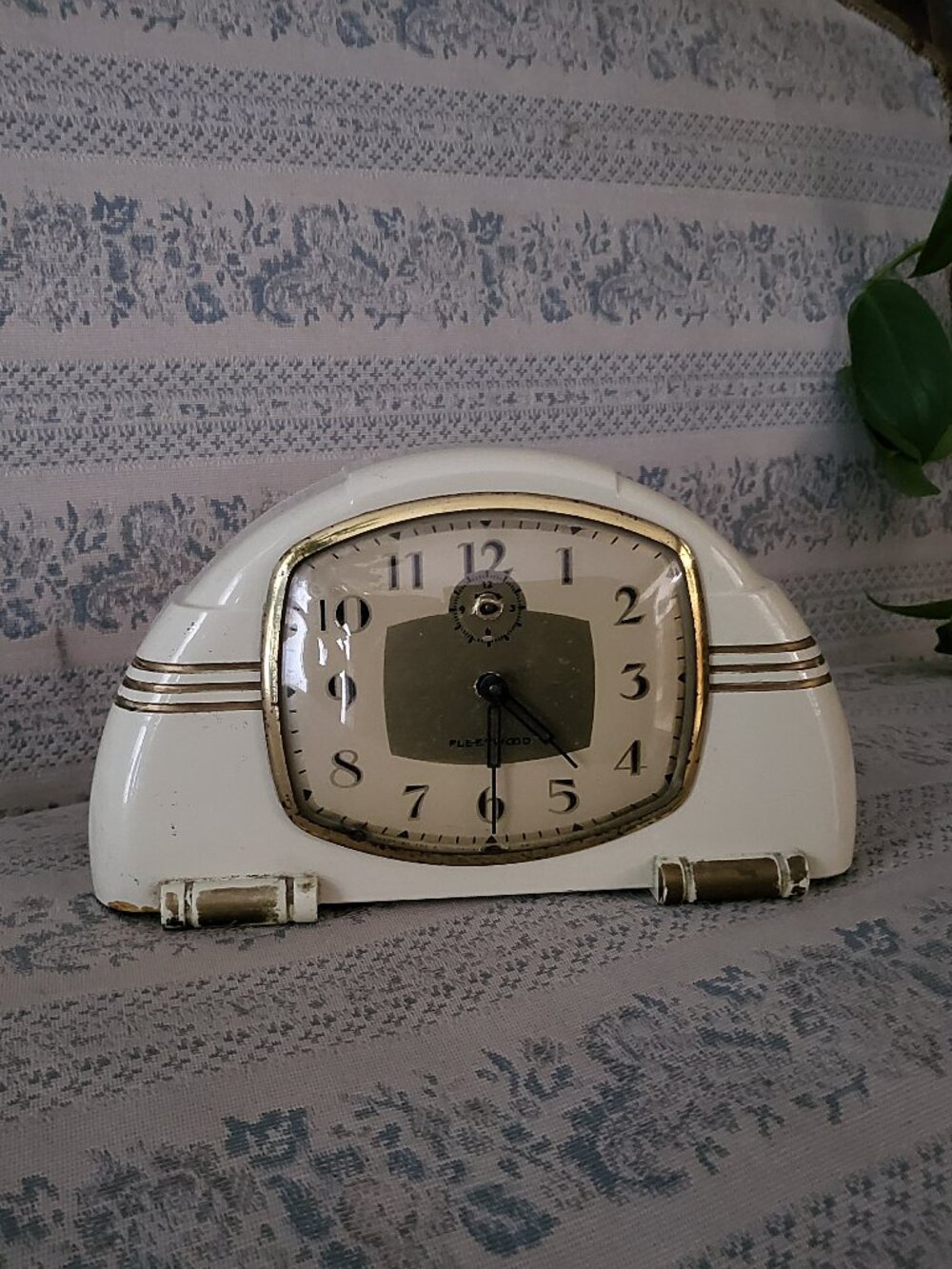 Vintage Ingraham Fleetwood Art Deco Alarm Clock 1940s - Deco Only Non-Working